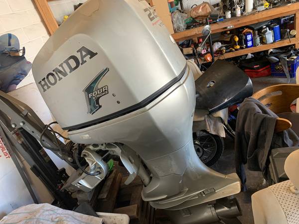 2008 Honda 225 hp 4 stroke outboard $5,000