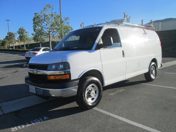 2014 Chevy Express 3500 *****4x4 V8 Tow package - $15800 (California ...