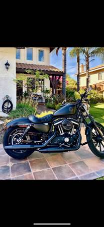 Photo 2019 Harley Davidson Iron 883 Sportster $7,500