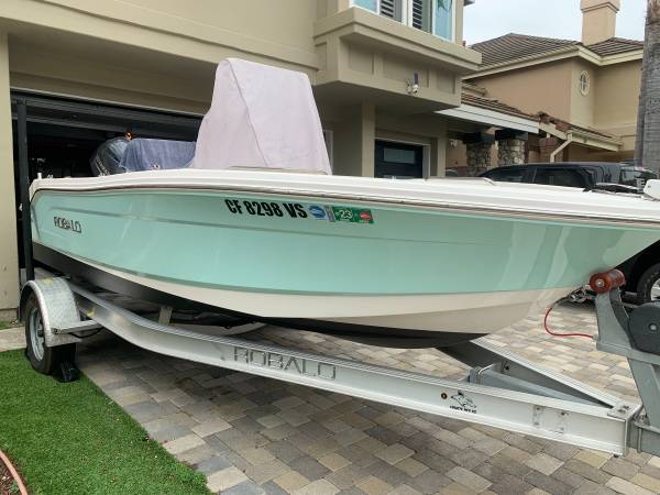 Photo 2020 Robalo R160 w trailer $30,000