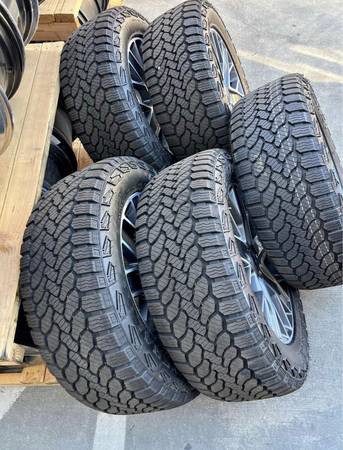 Photo 20 Jeep Wrangler Gladiator Rubicon 4XE Sport Wheels Rims All Terrain $1,350