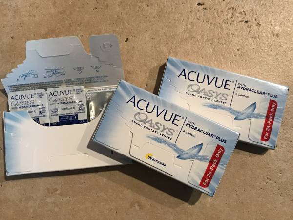 Photo Acuvue Oasys Contact Lenses $5