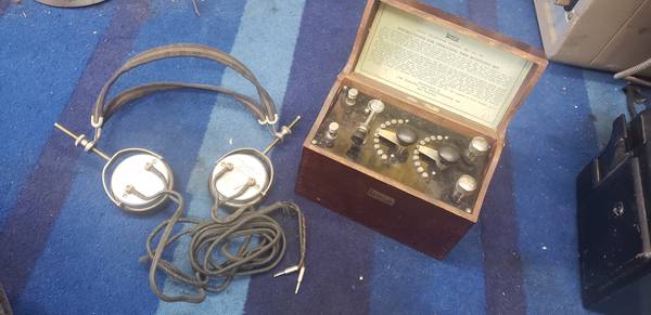 Photo Antique Lemco Radio Telephone Crystal Set No. 340 and Headphones $200