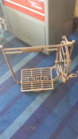 Photo Antique Singer Sewing Machine Treadle Foot Operated Base $100