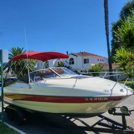 Photo BAYLINER CIERA 21.FT Mercruiser Io.Closed Bow.CLEAN Everything $11,900