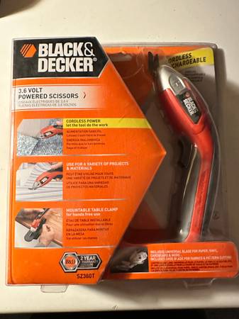 Photo Black  Decker SZ360T 3.6 volt Powered Scissors $65