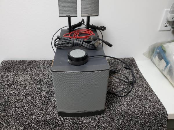 Photo Bose Companion 3 Series II Multimedia Speaker System $140