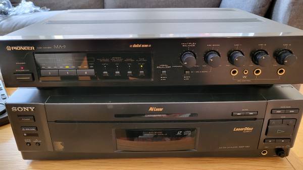 Photo Complete Laserdisc Karaoke System $175