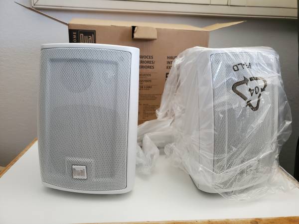Photo Dual LU43PW 3-Way Outdoor Indoor Speakers - New in Box $25