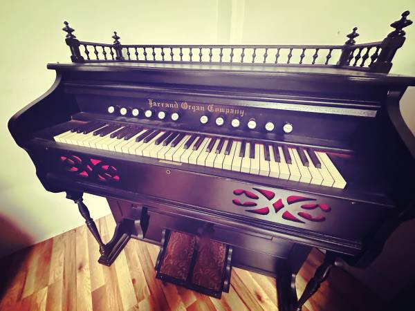 Photo Farrand Pump Organ-Restored-A440-FreeDelivery $4,500