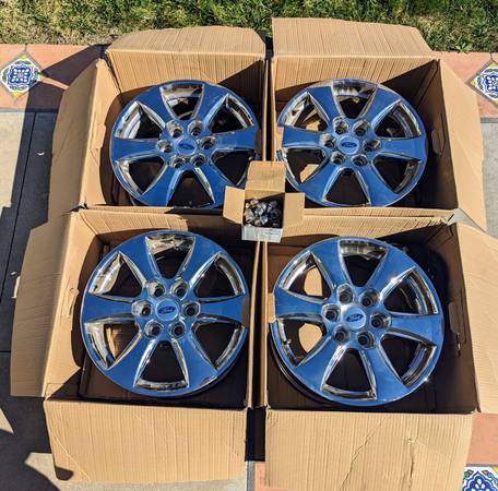 Photo Ford OEM wheels 18x7 - set of 4 w lug nuts $200