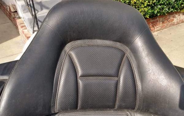 Photo GL1800 OEM Passenger Backrest(heated) for 2001-2017 Honda Goldwing $125