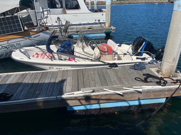 Great condition 16 ft Boston whaler dauntless $18,000