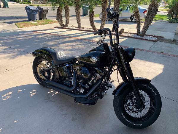 Photo Harley Davidson Softail Slim S (FLSS) $11,500