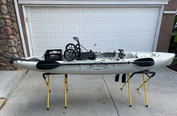Hobie Outback Mirage Drive 180 Reverse Pedal Fishing Kayak $1,950