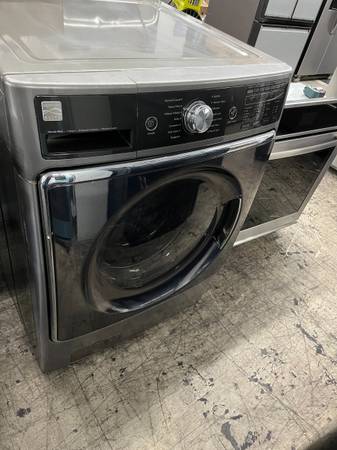 Photo KENMORE ELITE FRONT LOAD WASHER $400