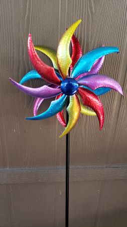 Photo Kinetic wind spinner $15 each all four $25 $15