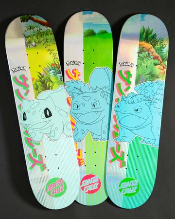 Photo LIMITED EDITION POKEMON X SANTA CRUZ IVYSAUR VENUSAUR SKATE DECK $1