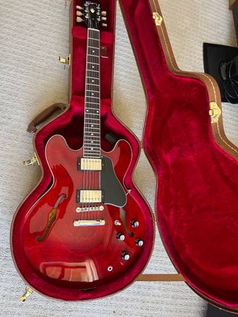 Photo Late 2021 Gibson ES-335 Dot Sixties Cherry Figured Gibson ES-335 Dot $2,695