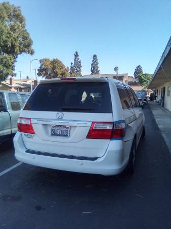 Photo MUST GO THIS 2006 weekend Honda Odyssey Wrecked not salvaged $1,250