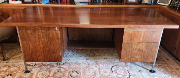 Photo Mid Century Large Wood  Metal Desk