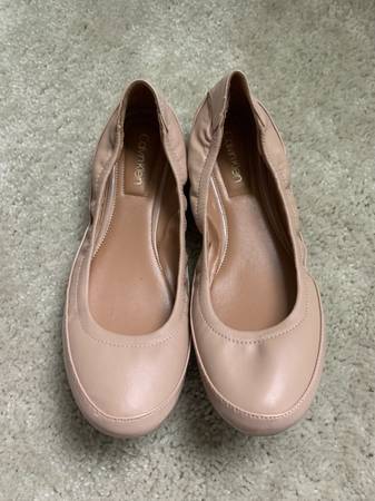 Photo New Calvin Klein NudeBeigeTan Flats - Size 8 $48