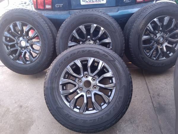Photo OEM 2020 Ford Ranger 17 wheels and tires $800