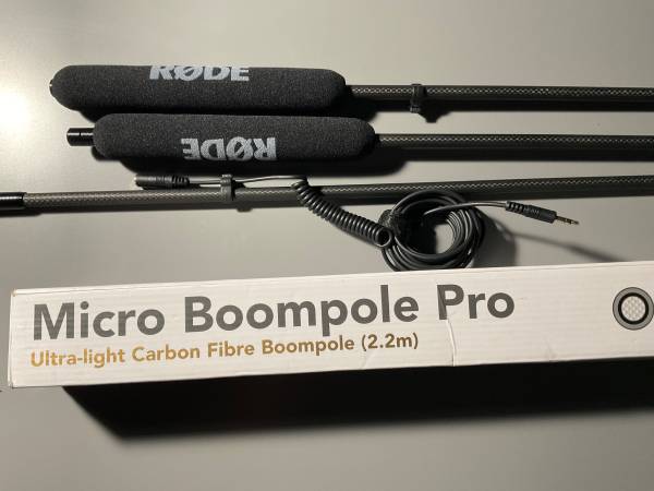Photo RODE Micro Boompole Pro Ultra-Lightweight Modular Boompole (7.2) $60