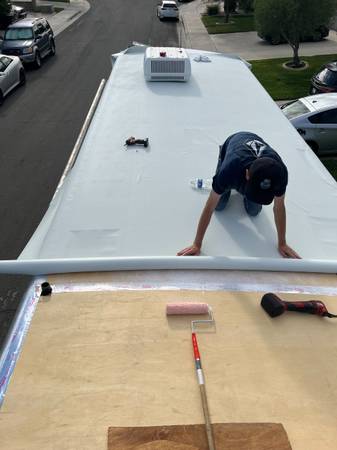 Photo ROOF LEAKS RV REPAIR - LOWEST PRICE ROOF REPLACEMENT IN SOCAL $100