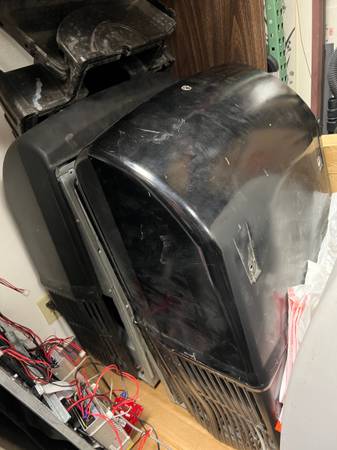 Photo RV Air Conditioner used $399