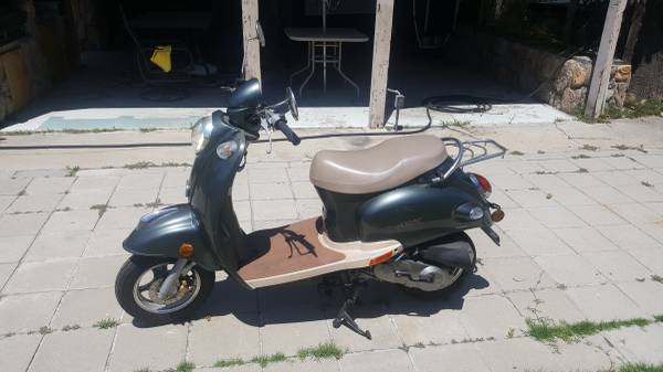 Photo SSR Motor Scooter $500