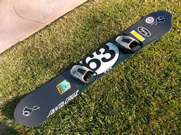 Photo Santa Cruz Snowboard and Bindings $120