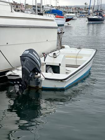 Photo Skiff, boat, Whaler, center console $4,900