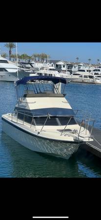 Photo Skipjack boats 25 flybridge diesel $35,000