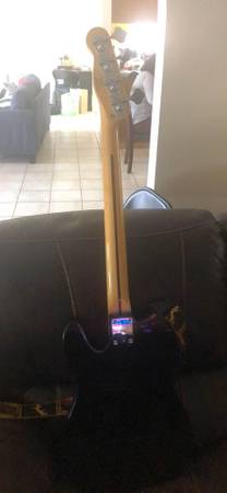 Photo Squier Vintage Modified Telecaster Bass $600
