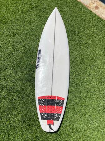 Photo Surfboard - JS Monsta 8 $300