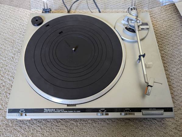 Photo  Technics SL-Q300 Quartz Direct Drive Automatic Turntable $140