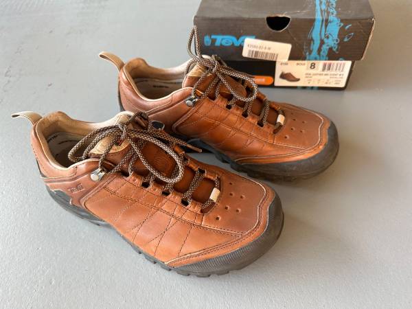 Teva Riva Leather Mid eVent Bouillon Hiking Shoes Mens 8 $25
