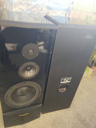 Photo Yamaha ns-a1035 Speakers $250