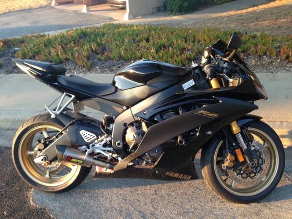 For Sale Pristine 2009 Yamaha R6 with Low Miles 12,285  $8,200
