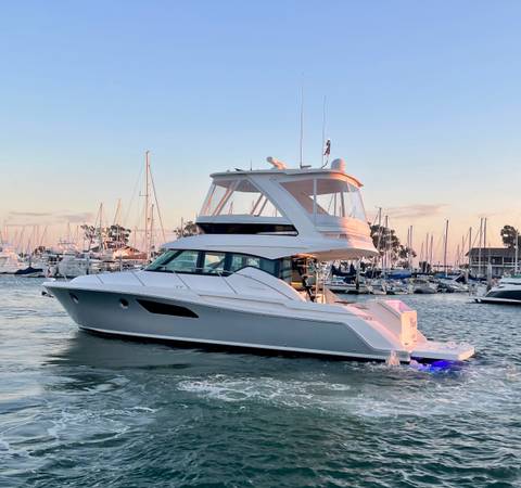 Photo tiara yacht - like new owner sale $1,150,000