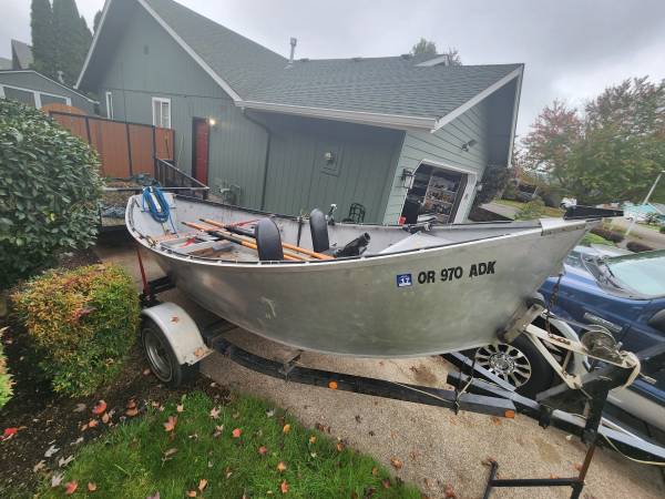 Photo 16ft Alumaweld Drift Boat $3,000