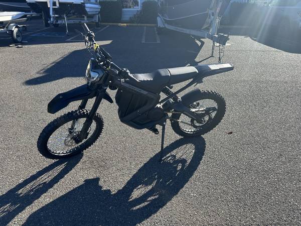 Photo 2023 Rawrr Mantis 60v electric dirt bike (new) $3,900