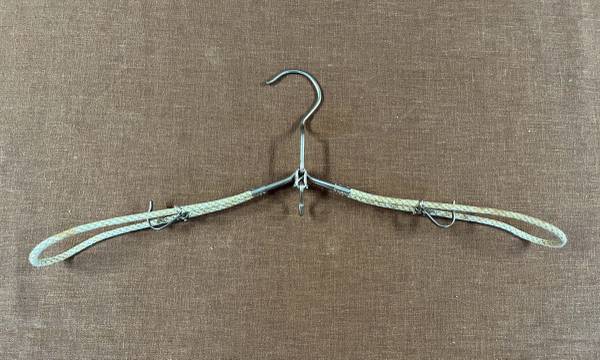 Photo Antique Fold-Up Hanger $10