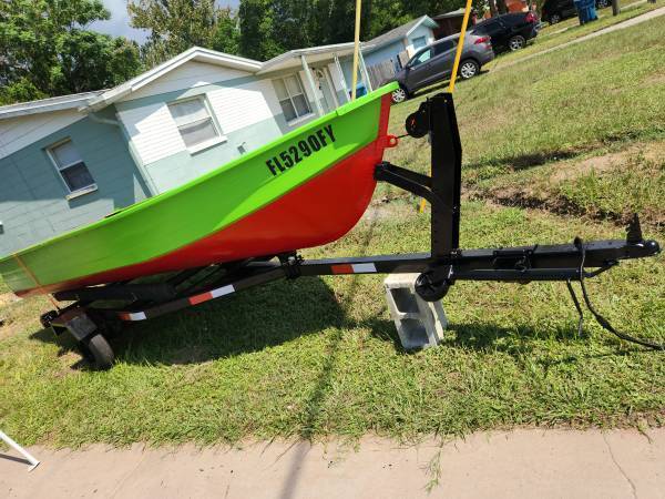 14ft vhull aluminum boat with trailer $1,200