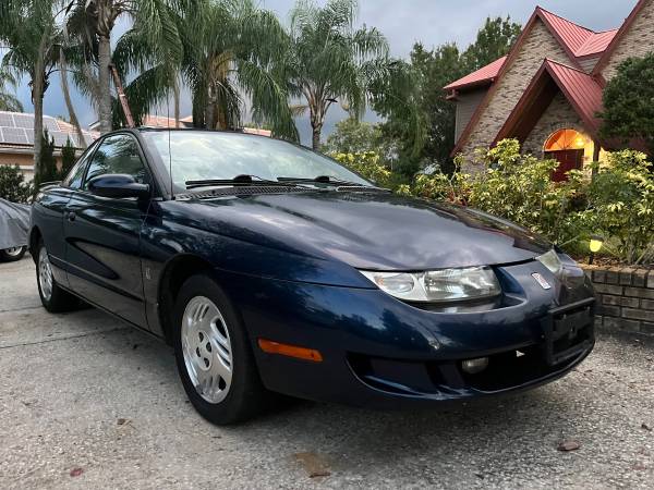 Photo 1999 Saturn SC2 Coupe Low Miles Cold Air 2 Door Automatic $3,000