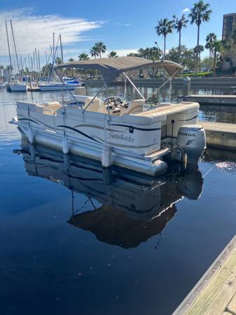 Photo 2005 Sweetwater Pontoon - $11,500 (Sanford) lsaquo image 1 of 4 rsaquo 530 N Palmetto (google map)