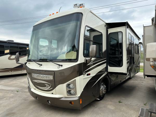 Photo 2008 Astoria 3772 Class A Diesel (Financing Available) $79,995