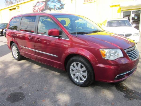 Photo 2014 Chrysler Town  Country Touring $6,955