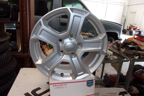 5 JEEP WRANGLER OEM WHEELS $215 | Auto Parts Sale | Orlando, FL | Shoppok